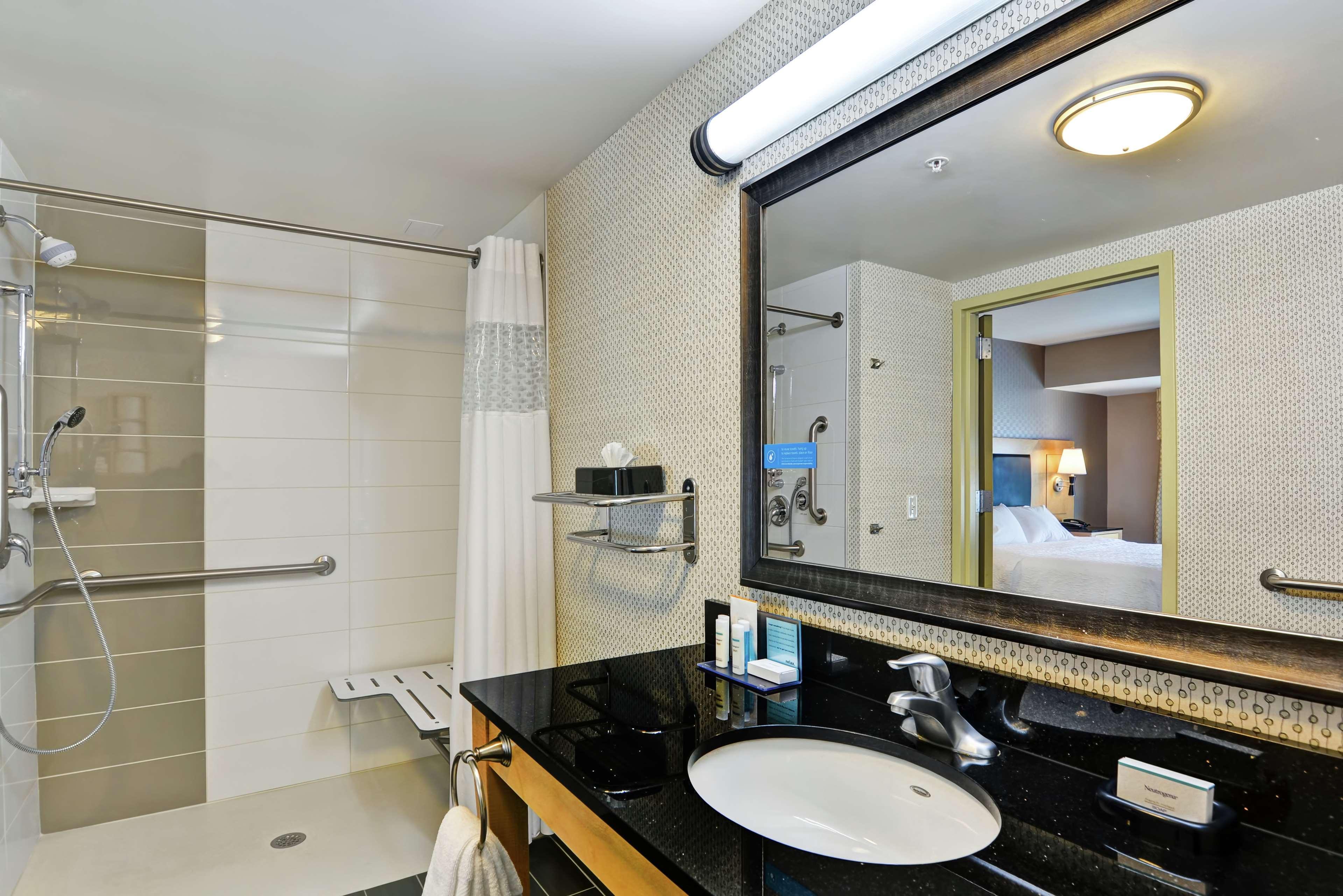 Hampton Inn & Suites Crabtree Raleigh Luaran gambar